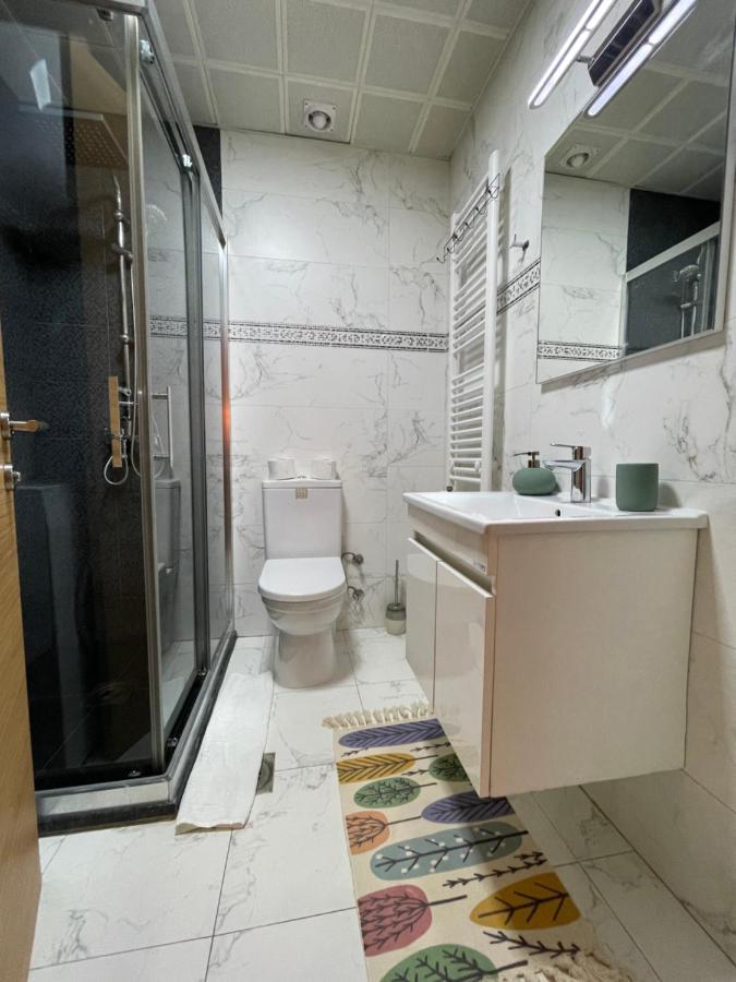Skopje Station Apartment ภายนอก รูปภาพ