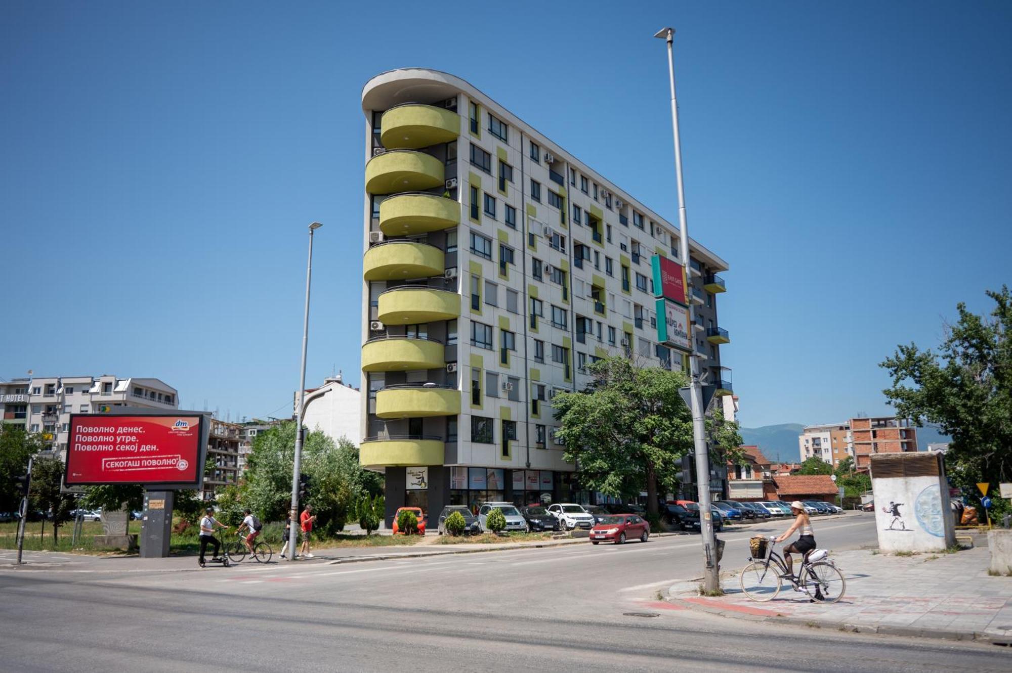 Skopje Station Apartment ภายนอก รูปภาพ