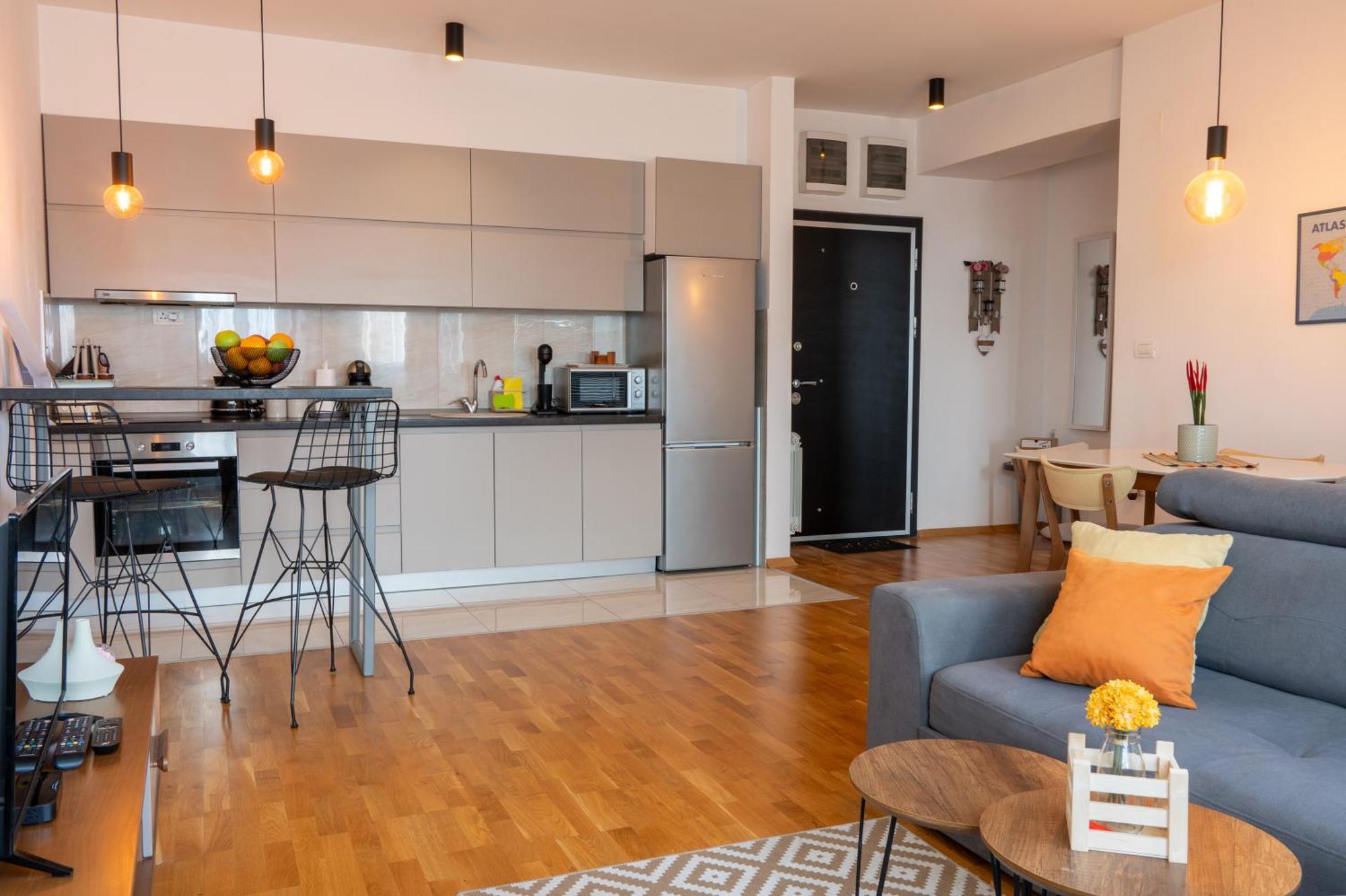 Skopje Station Apartment ภายนอก รูปภาพ